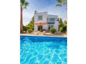 Villa Chrysanthemum | Latchi