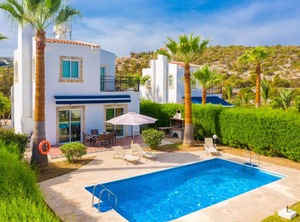 Villa Chrysanthemum | Latchi