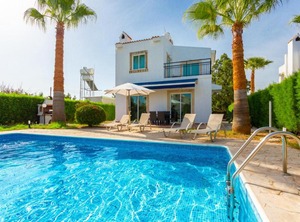 Villa Cleopatra | Latchi