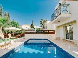 Villa Elena | Pernera