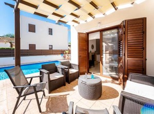 Villa Iris | Ayia Thekla