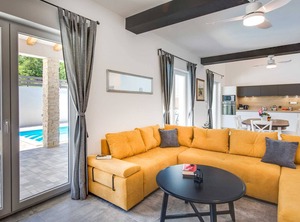 Villa Sandrina Yard | Vrh