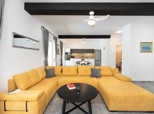 Villa Sandrina Yard | Vrh