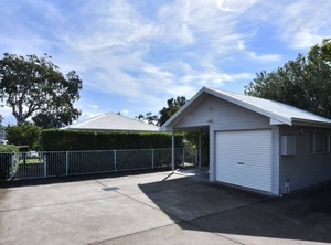 Wangi Lakehouse Lakefront | Wangi Wangi