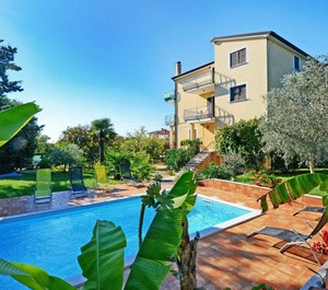 Apartments Nika Umag 
