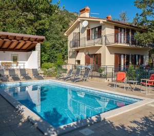 Accommodation Plomin 
