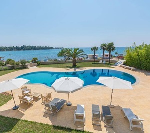 Persons Villa The Sea 