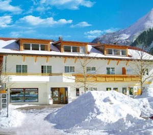 Ferienhaus Bach Für Personen Mit Schlafzimmer 