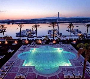 City Enclosed Garden Km The Beach 