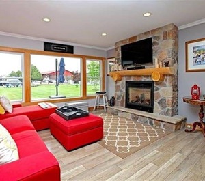 Beautiful Waterfront Cottage Boater Paradise 