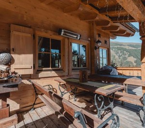 Sommer Chalet Top 