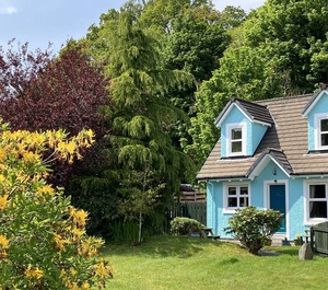 Crinan Canal Cottage 