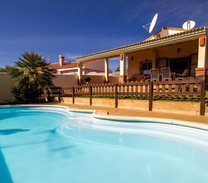 Chalet Con Piscina Privada Jardin 