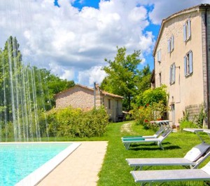 Holiday Acqualagna Swimming 