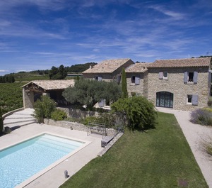 Provencal Mas Cairanne 