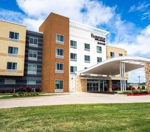 Fairfield Inn 