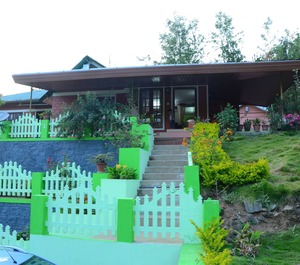 Familycare Homestay 