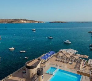 Gillieru Harbour Hotel 