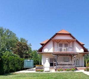 Ferienwohnung Balatonmáriafürdõ Für Personen 