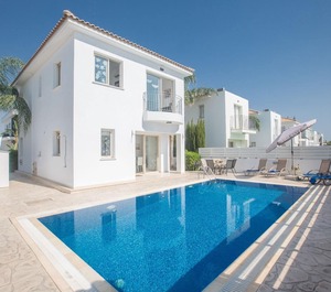 Pernera Holiday Villa 