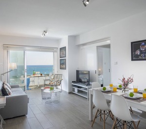 Serenity Seafront Villa 