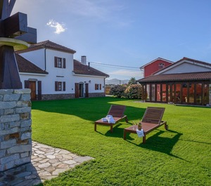 Casona Llanorrozo People 