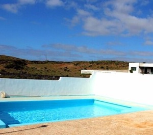 Self Catering Finca Juamar People 