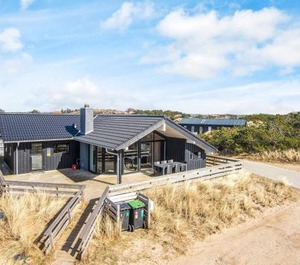 Holiday Henne Strand 