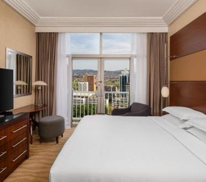 Royal Hotel 