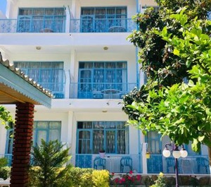 Side Hotel 