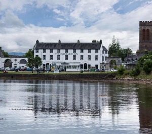 The Inveraray Inn Bw Signature 