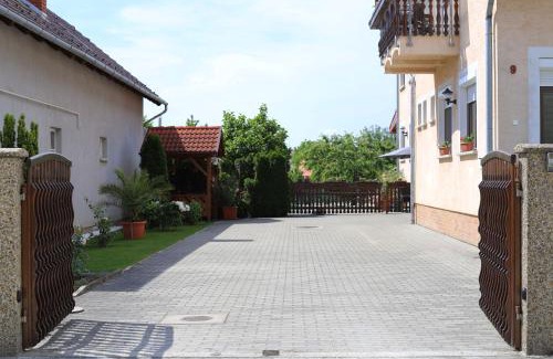 Heviz Apartment | Ács Apartman