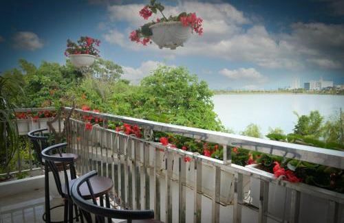 Ta Lan Than Hotel | Ánh Hồng Hotel