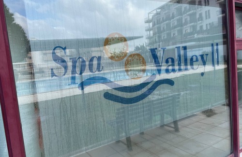 Villanueva Del Rio Segura Apartment | Ático con Jacuzzi, Piscinas, Gimnasio y a un Paseo del Balneario Archena