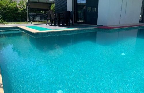 Cesme Villa | Çeşme merkezde özel havuzlu villa, private pool villa at Cesme center
