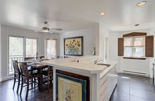 Mont-Tremblant Apartment | Érablière Charm | 2BDR | Pool - Mont-Tremblant