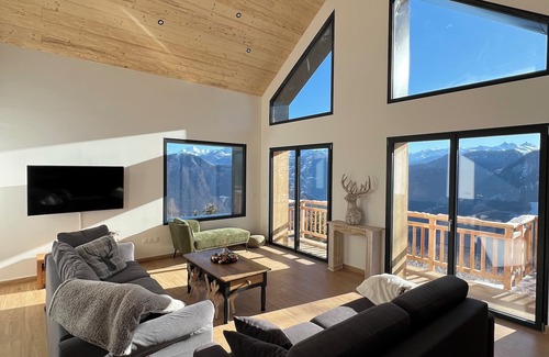 Doucy-Combelouviere Ski Chalet | Évasion Alpine: ski chalet for 12-14 people