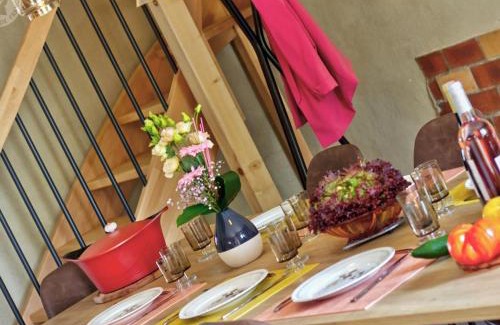 Saint-Cyr-les-Vignes House | Évasion Champêtre avec Spa, Activités ludiques et Confort moderne - FR-1-496-310