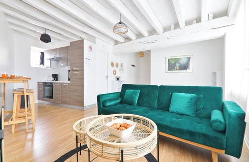 Etampes Apartment | Évasion Urbaine : Studio Cosy à Deux Pas de la Nature