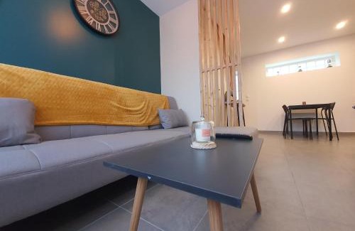 Provin Apartment | Ô’Mille’Lieux by Audrey & Thomas