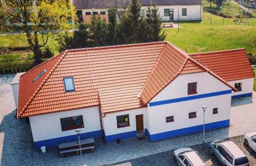 Louka House | Čechův dvůr