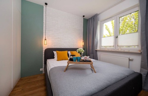 Lodz Apartment | Łódź Business Suite - Terrace, Parking, Workspace - by Rentujemy