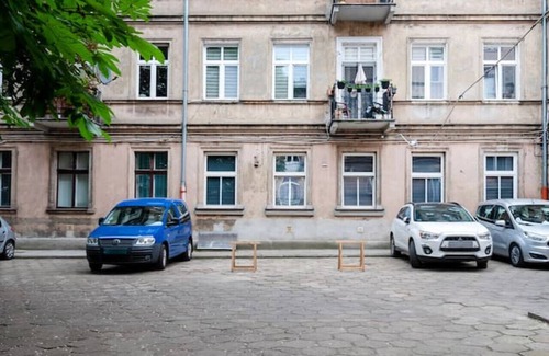 Srodmiescie Apartment | Łódź Central Apartment - Top Location, Parking - by Rentujemy