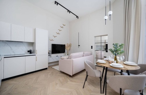 Srodmiescie Apartment | Łódź Downtown - 41m², Park Nearby - by Rentujemy