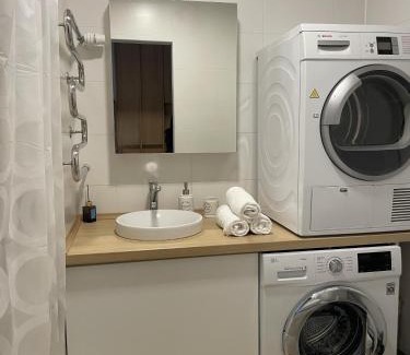 Siauliai City Center Apartment | Šiaulių centre modernus butas 1-4 žmonėms