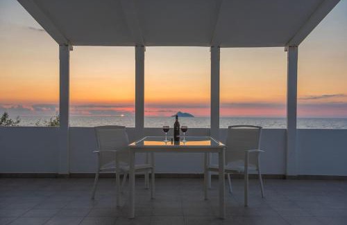 Neo Kalamaki Apartment | ΄Αdonis home'