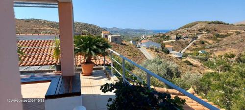Lavreotiki Apartment | Εξοχική Κατοικία με θέα θάλασα 35 τμ