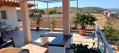 Lavreotiki Apartment | Εξοχική Κατοικία με θέα θάλασα 35 τμ