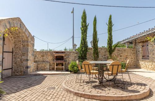 Laconia Region House | Ξενώνας Πελασγός