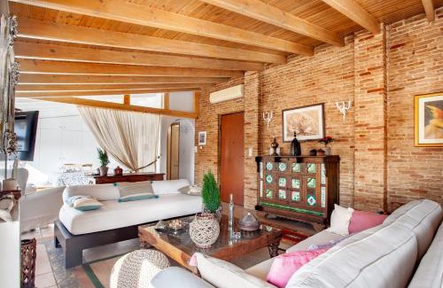 Amarousion Apartment | Σοφίτα Μοναδικής Αύρας με Θέα & BBQ